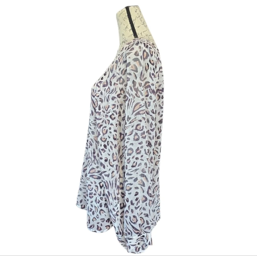 CAbi glamour neck